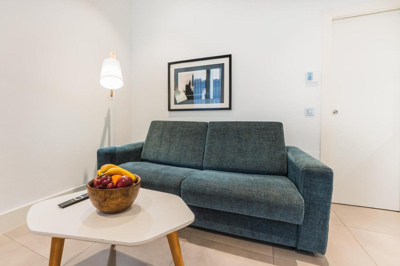 Debambu Larios Apartment Malaga Exterior photo
